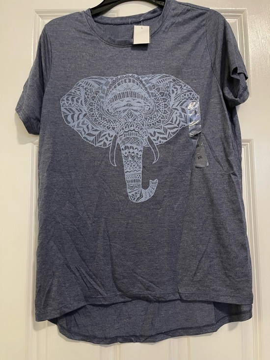 Zoe + Liv Tops - Zoe + Liv Heather Blue Elephant Graphic Tee